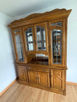 Oak lighted china hutch
