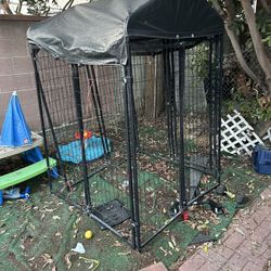 Free Scrap Metal / Dog Kennel