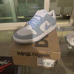 Nike Dunks 
