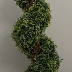 Artificial Topiary 46”