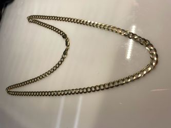 Yellow gold curb link 151507.1
