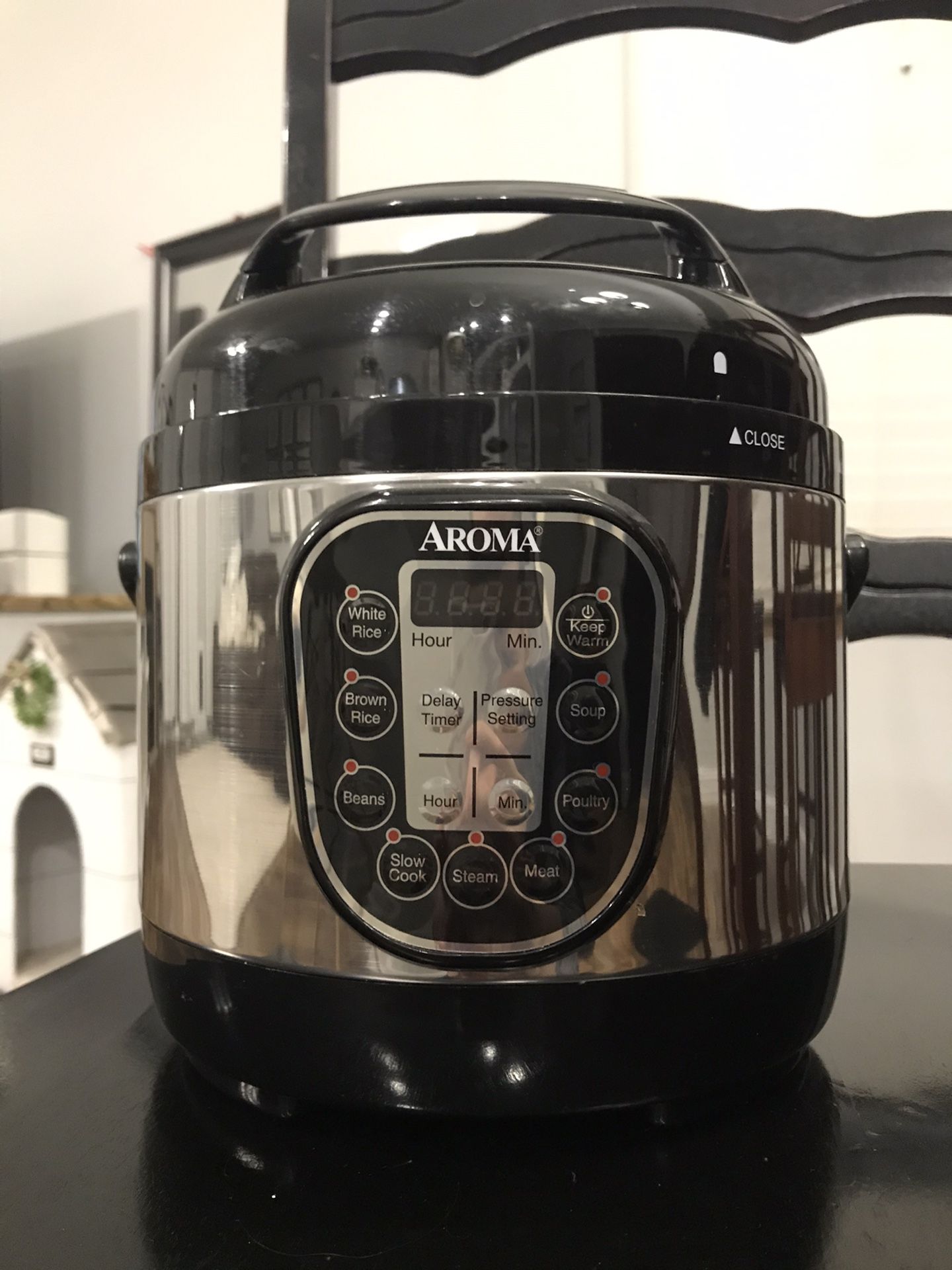 Aroma 2 quart Pressure Cooker and Rice cooker