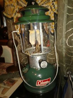 Vintage 1965 Coleman lantern 220f 228f dual mantles