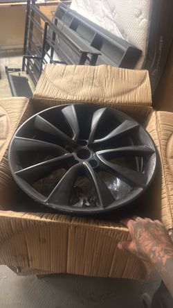 Tesla rims