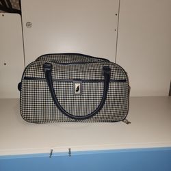 Travel bag with wheels