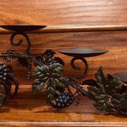Vintage Metal Christmas Candle Holder - Hold 3 candles - Good condition