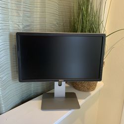 Dell 19.5 inch IPS LED-backlit LCD 1600x900 8ms DP DVI VGA