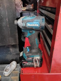 Makita 40v impact and hammer Drill