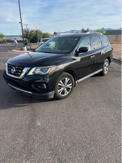 2019 Nissan pathfinder sv