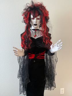 6ft Animated Black Widow