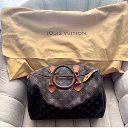 Louis Vuitton Speedy 35 AUTHENTIC  (serious Inquiries Only)
