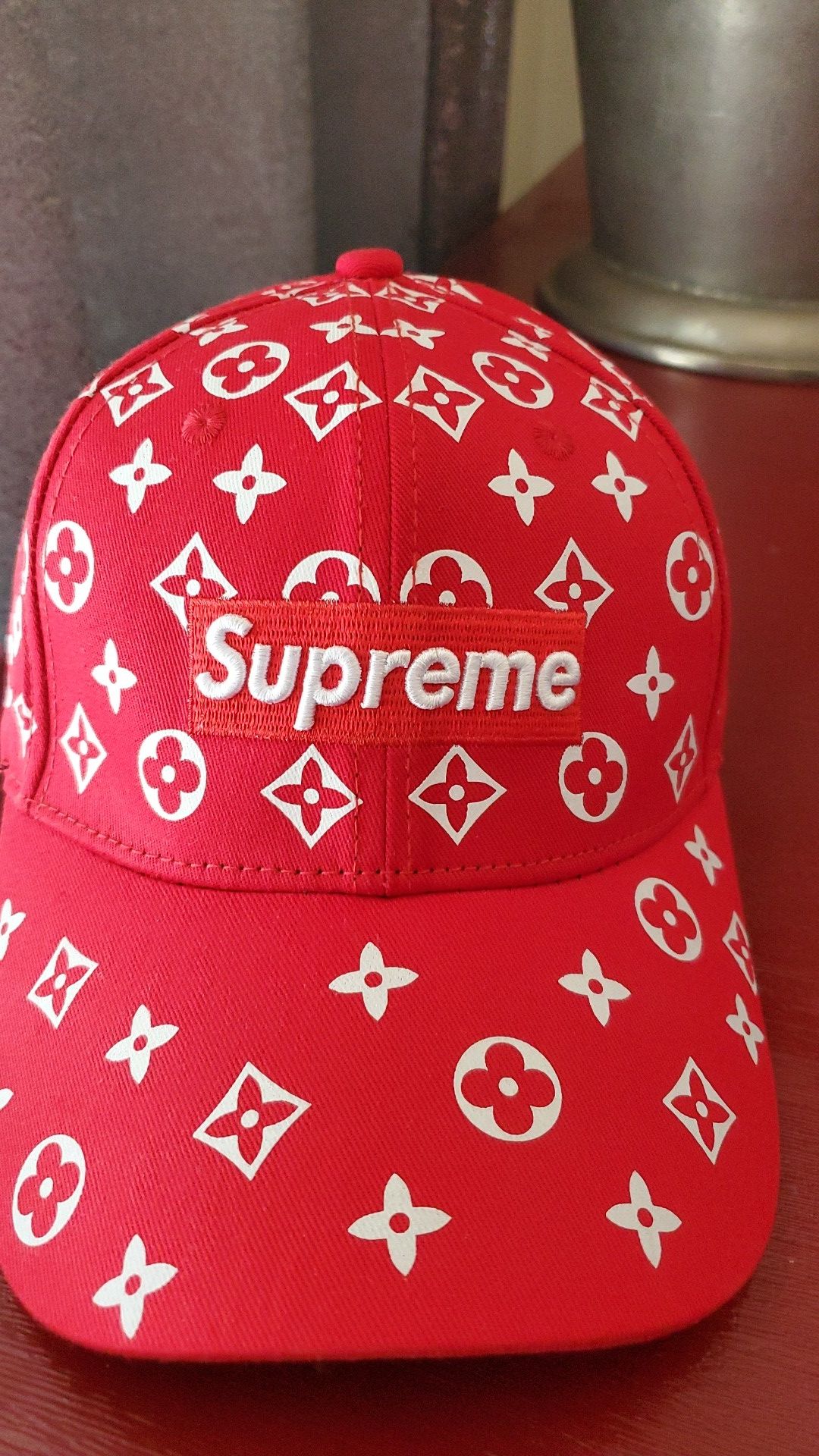 Hat supreme