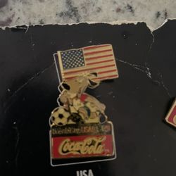 New Coca Cola 1994 FIFA World Cup Lapel Pin 