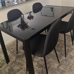 Table and chairs 