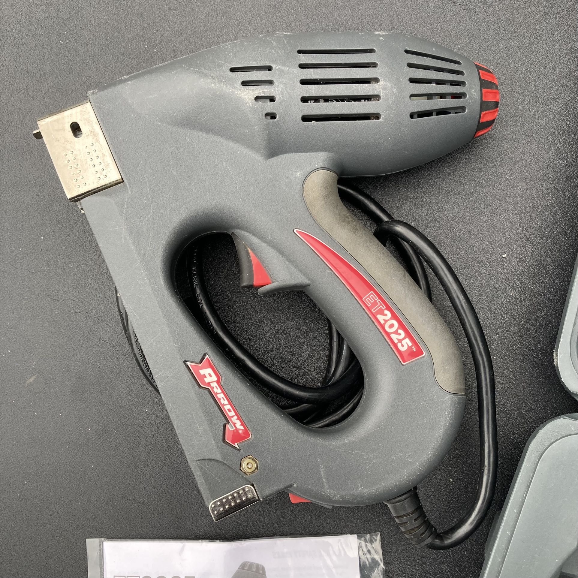 Arrow electric staple/nail gun