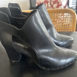 Women’s Boots 