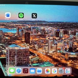 Good used Unlocked IPad 7th gen WiFi/cellular $175  in gray or trade for Dewalt power tools