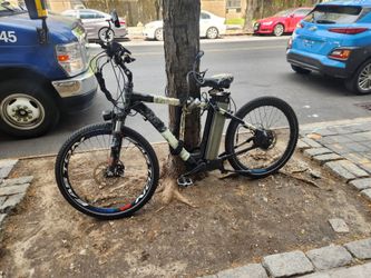 EP Arrow 10 EBiKE! Extra arrow 10 and 9 batteries! With chargers! Wheels front and back! Cheap!