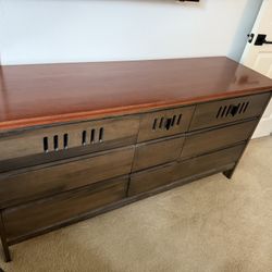 Solid Wood Dresser 9 Drawer