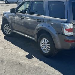 2011 Mercury Mariner