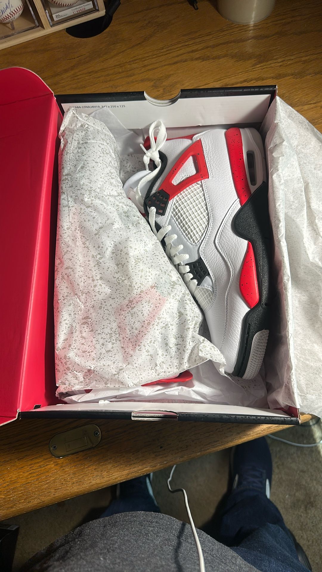 Nike Jordan 4 Retro