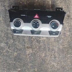 2018 Hyundai Elantra AC control panel