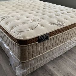 Queen Organic Cloud Edition Europillow Top 12inch Matres!!