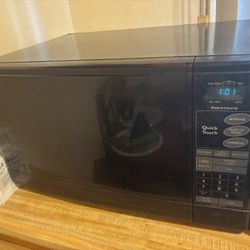 Quick Touch Kenmore Microwave With Multi Function Good Condition And Operational