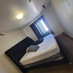 EASTERN KING BED FRAME & MATRESS....