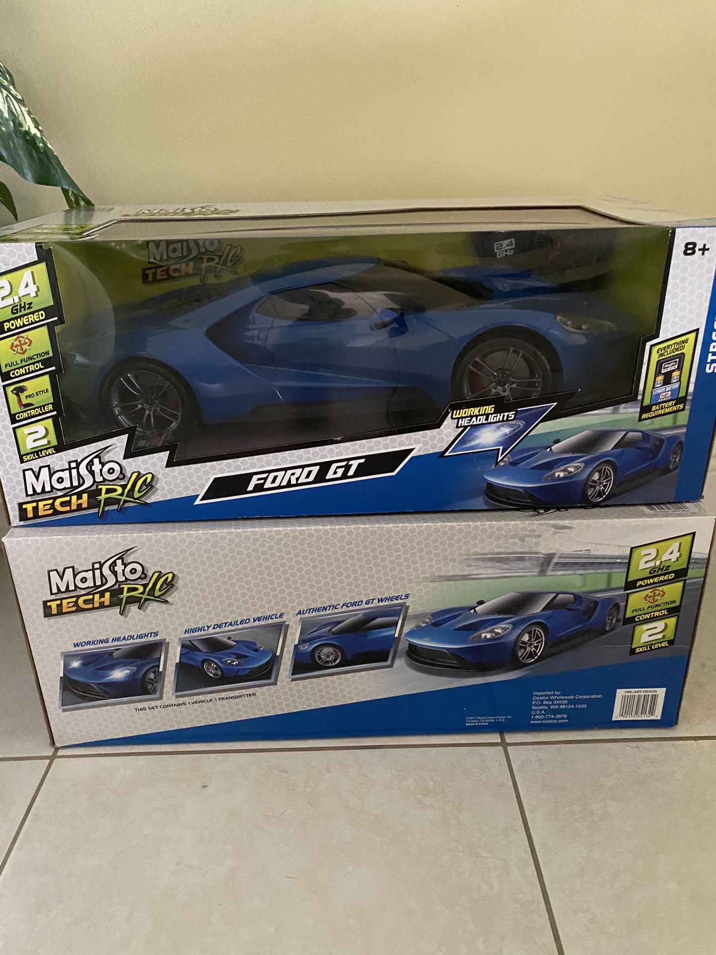 2-MaiSto tech RC Blue Ford GT in the box never used