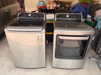 LG Washer and Dryer Set