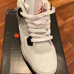 Jordan 4 Retro