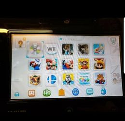 Wii U with 13 Wii U games and over 2500 retro games