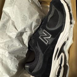New Balance 2002r Black White Size 12 New