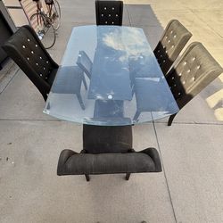 Glass dining table set