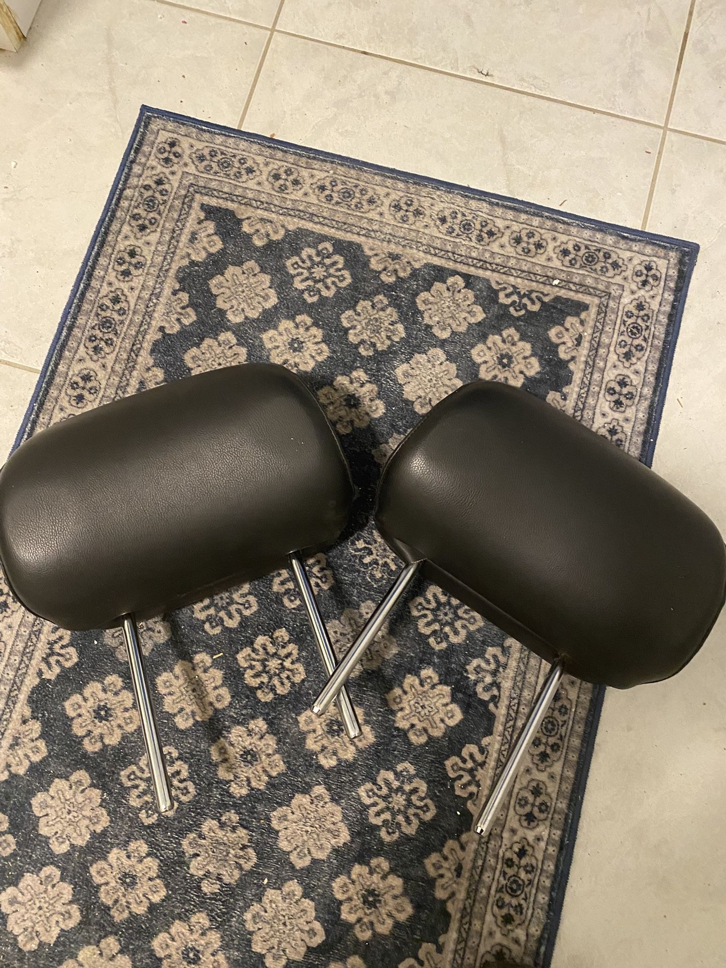 Auto Headrests Black In Very Good Cond. Honda Nissan Universal 🚗 Mount
