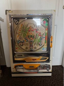 Vintage Japanese Pachinko Machine – Floor-Standing, Wood Cabinet (C. 1960s–70s)