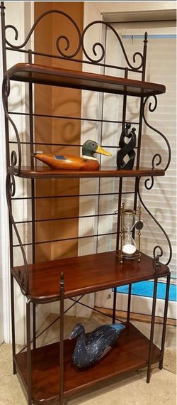Wrought Iron/Wood › Shelving.backer’s  Rack .