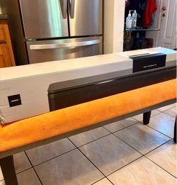 Bose 700 Smart Soundbar ≠ Premium Bose Audio, Voice Control, Wi-Fi Streaming & Optical Input