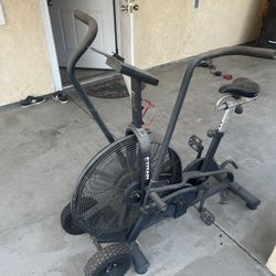 Titan Fitness Airbike