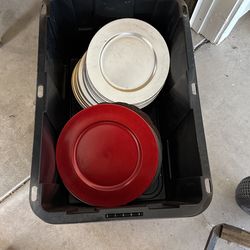 Serving Chargers Different Colors