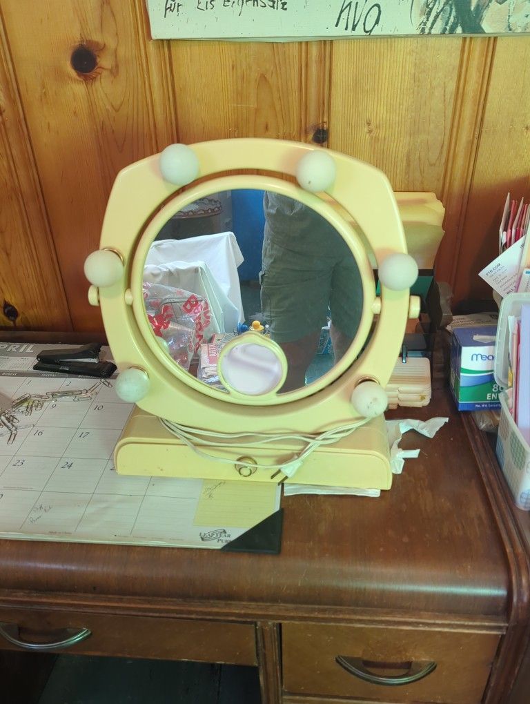 Make Up Mirror