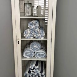 White Curio Cabinet Etagere China Hutch. Glass Door 