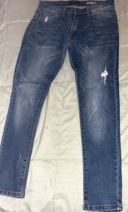 Men’s jeans 20 each