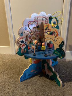 Wooden toddler Manhattan Toy