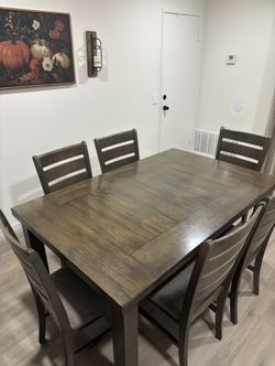 6 Person Dining Table