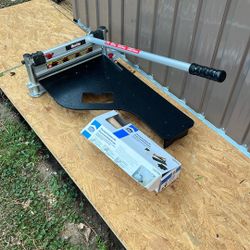 Vinyl Flooring Cutter and Installation Kit