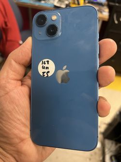 Apple iPhone 13 128 gb unlocked with store warranty 