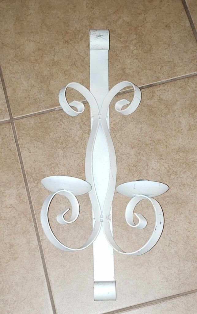 VINTAGE ORNATE WHITE METAL DOUBLE CANDLE HOLDER WALL SCONCE DECOR DISPLAY