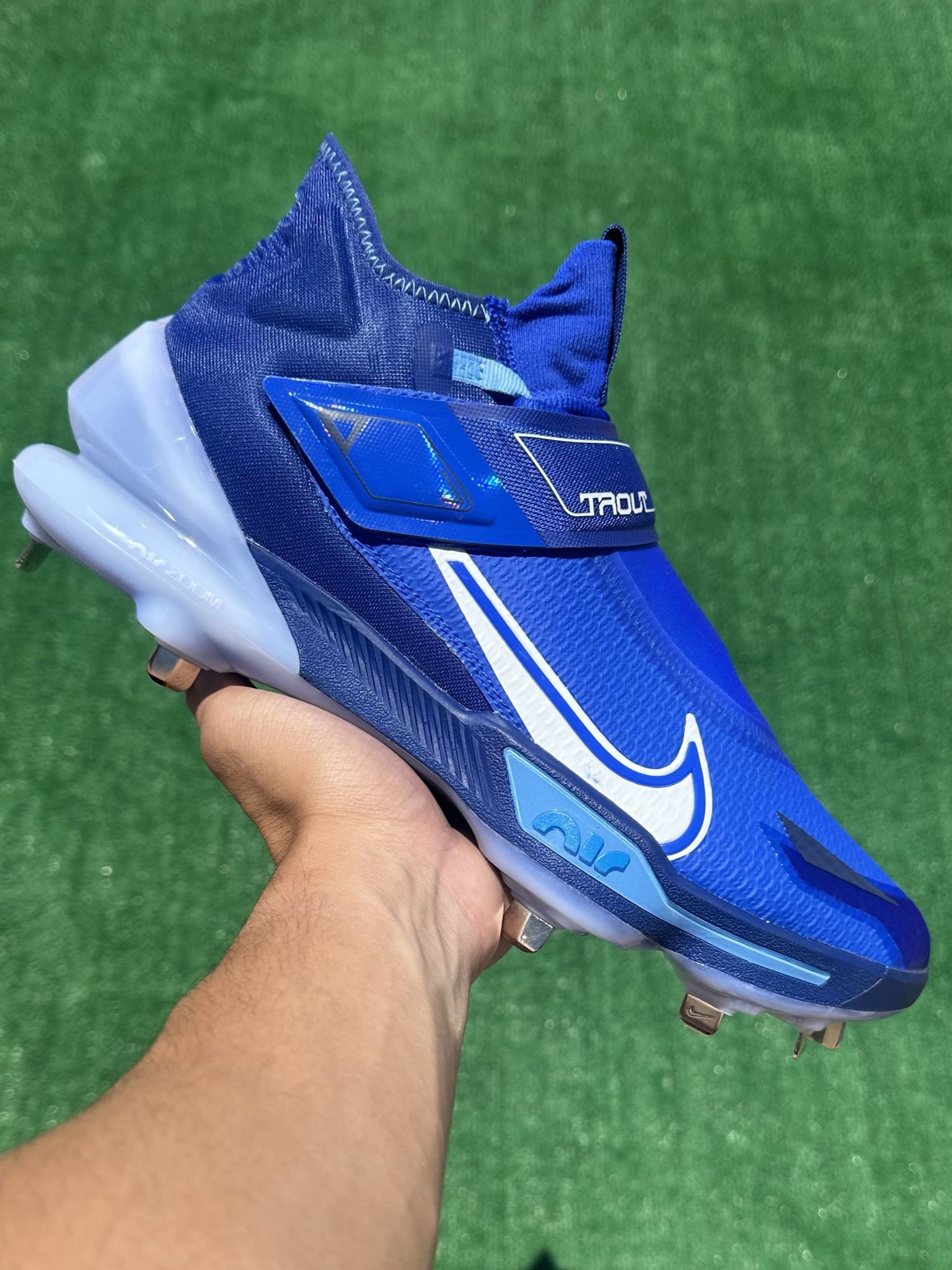 NIKE FORCE ZOOM TROUT 8 ELITE “HYPER ROYAL / WHITE” METAL BASEBALL CLEATS (Size 11, Men’s)